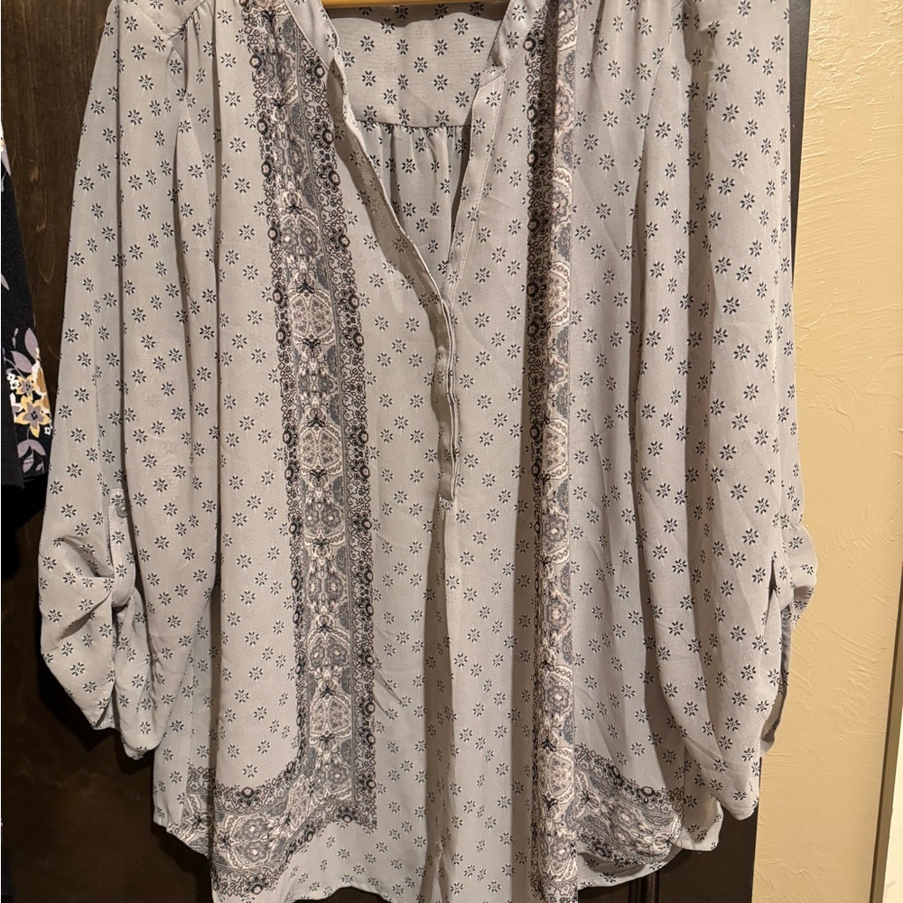 Women's Gray Patterned Top
